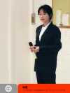 钟霞