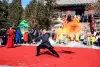《民俗表演“吹火”》