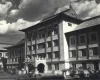 1954年建成的附属二院主楼（现第一住院部）。