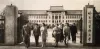 校门及主楼（1954年-1966年）。
